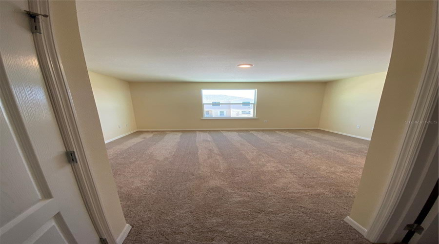 KISSIMMEE, Florida 34746, 3 Bedrooms Bedrooms, ,2 BathroomsBathrooms,Residential,For Sale,CORAL CASTLE,0,MFRS5126999