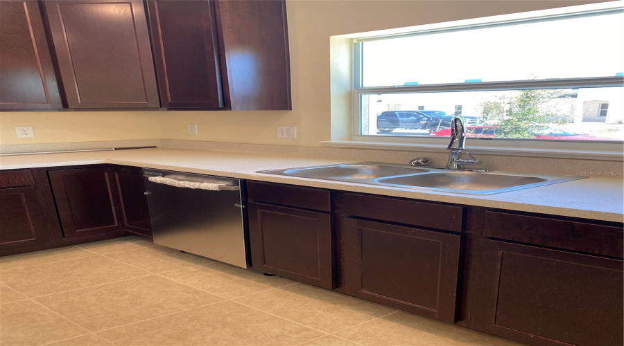 KISSIMMEE, Florida 34746, 3 Bedrooms Bedrooms, ,2 BathroomsBathrooms,Residential,For Sale,CORAL CASTLE,0,MFRS5126999