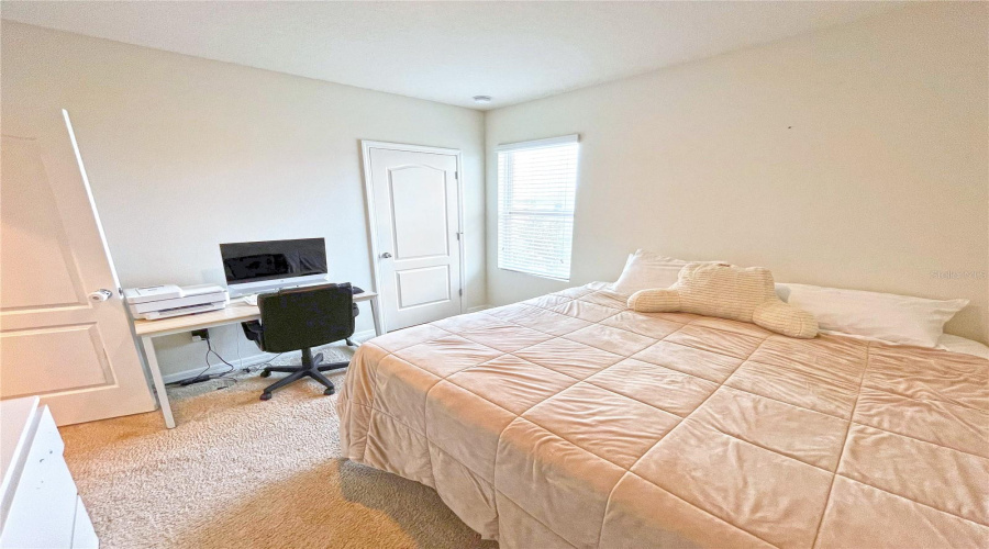 KISSIMMEE, Florida 34747, 4 Bedrooms Bedrooms, ,2 BathroomsBathrooms,Residential,For Sale,ALBA,MFRO6305693