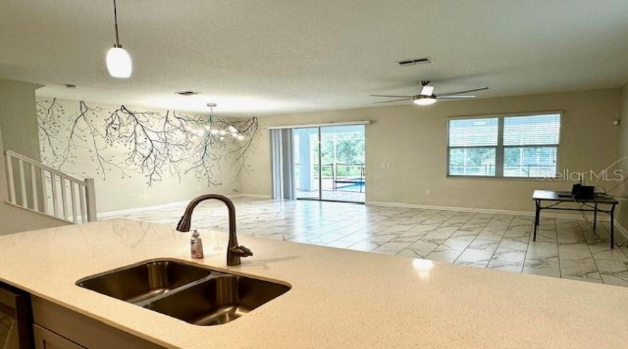 DAVENPORT, Florida 33896, 8 Bedrooms Bedrooms, ,5 BathroomsBathrooms,Residential,For Sale,MAIDSTONE,0,MFRO6309591