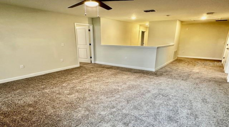 DAVENPORT, Florida 33896, 8 Bedrooms Bedrooms, ,5 BathroomsBathrooms,Residential,For Sale,MAIDSTONE,0,MFRO6309591