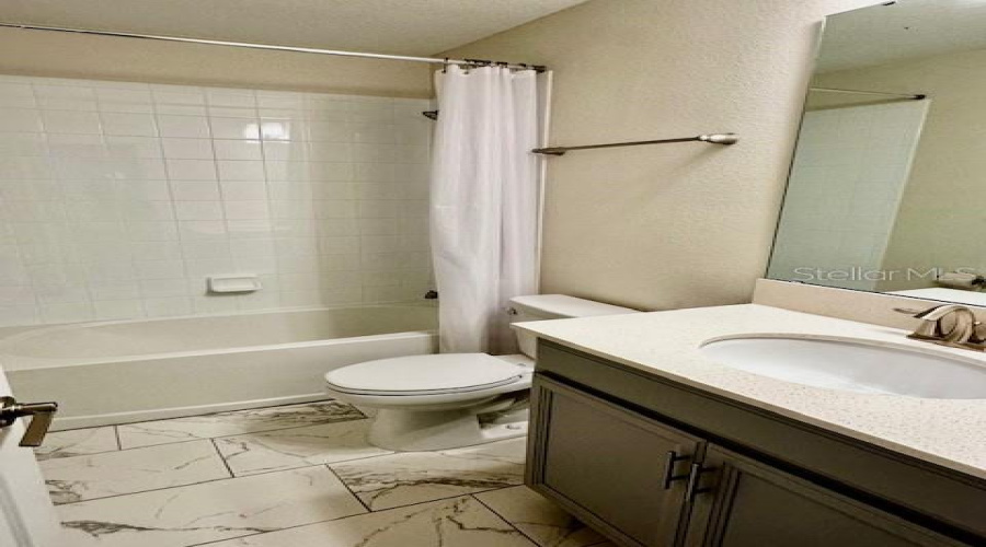 DAVENPORT, Florida 33896, 8 Bedrooms Bedrooms, ,5 BathroomsBathrooms,Residential,For Sale,MAIDSTONE,0,MFRO6309591