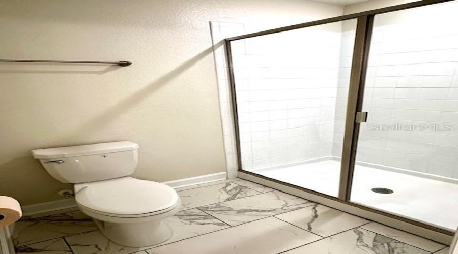 DAVENPORT, Florida 33896, 8 Bedrooms Bedrooms, ,5 BathroomsBathrooms,Residential,For Sale,MAIDSTONE,0,MFRO6309591