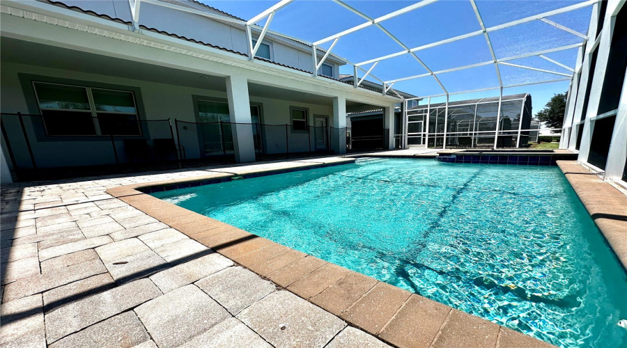 DAVENPORT, Florida 33896, 8 Bedrooms Bedrooms, ,5 BathroomsBathrooms,Residential,For Sale,MAIDSTONE,0,MFRO6309591