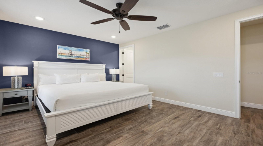 KISSIMMEE, Florida 34747, 3 Bedrooms Bedrooms, ,3 BathroomsBathrooms,Residential,For Sale,ON THE ROCKS,0,MFRO6310168