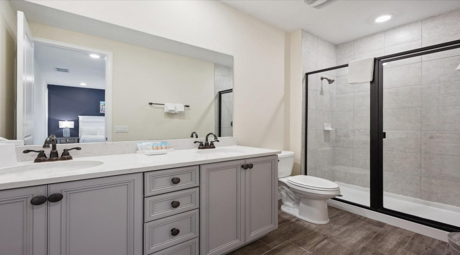 KISSIMMEE, Florida 34747, 3 Bedrooms Bedrooms, ,3 BathroomsBathrooms,Residential,For Sale,ON THE ROCKS,0,MFRO6310168