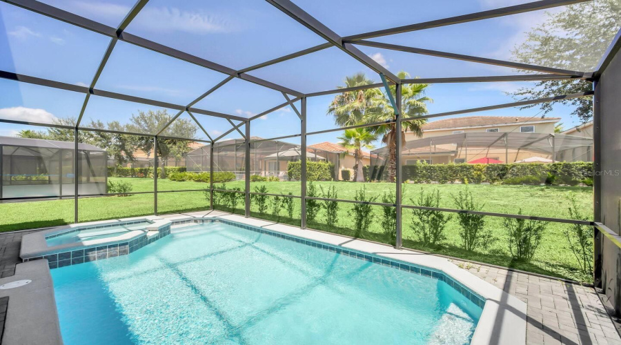 DAVENPORT, Florida 33837, 7 Bedrooms Bedrooms, ,5 BathroomsBathrooms,Residential,For Sale,OAKMOSS,0,MFRO6310194