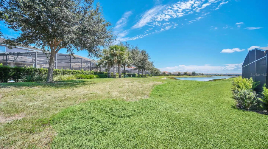 DAVENPORT, Florida 33837, 7 Bedrooms Bedrooms, ,5 BathroomsBathrooms,Residential,For Sale,OAKMOSS,0,MFRO6310194