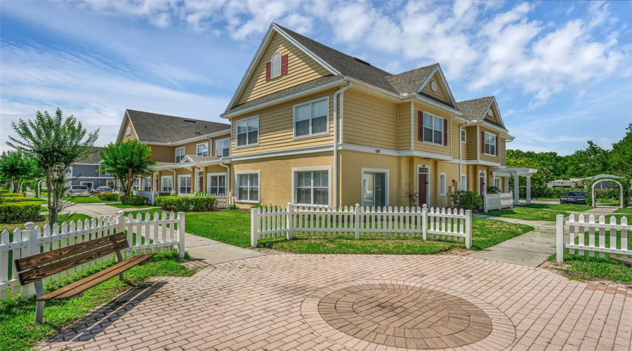 KISSIMMEE, Florida 34746, 3 Bedrooms Bedrooms, ,2 BathroomsBathrooms,Residential,For Sale,LODI,MFRS5127160