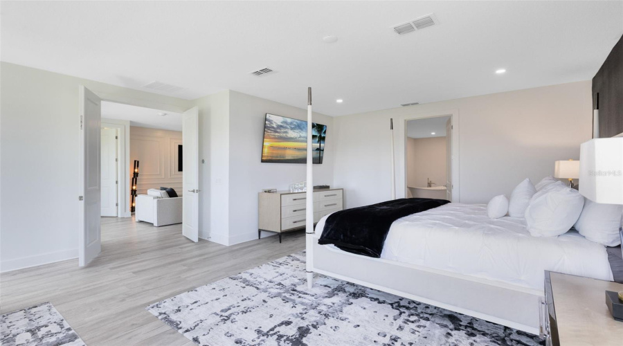 REUNION, Florida 34747, 6 Bedrooms Bedrooms, ,10 BathroomsBathrooms,Residential,For Sale,MUIRFIELD,MFRO6306498