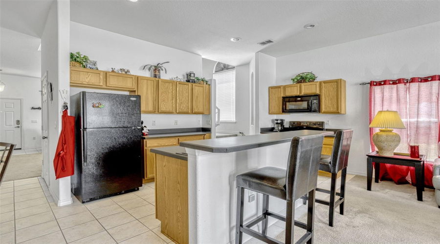 DAVENPORT, Florida 33837, 5 Bedrooms Bedrooms, ,3 BathroomsBathrooms,Residential,For Sale,CADIZ,0,MFRO6305652