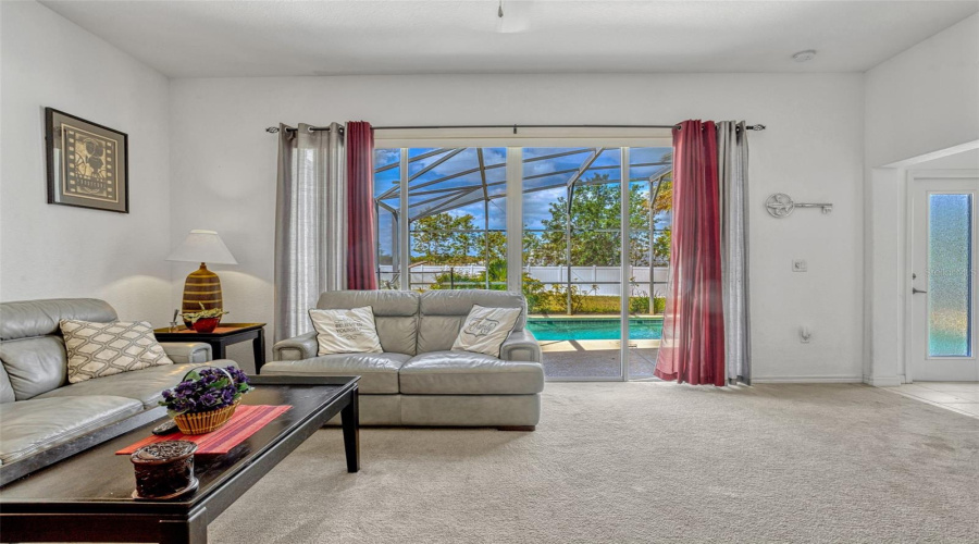 DAVENPORT, Florida 33837, 5 Bedrooms Bedrooms, ,3 BathroomsBathrooms,Residential,For Sale,CADIZ,0,MFRO6305652