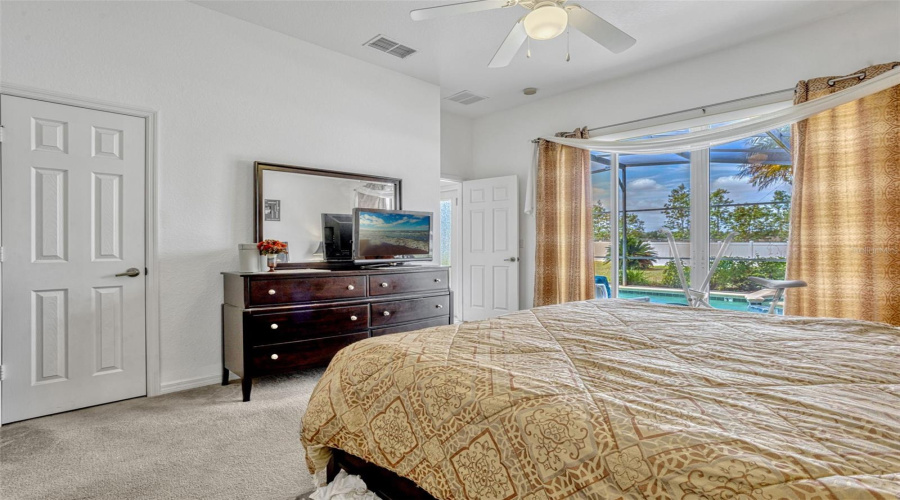 DAVENPORT, Florida 33837, 5 Bedrooms Bedrooms, ,3 BathroomsBathrooms,Residential,For Sale,CADIZ,0,MFRO6305652