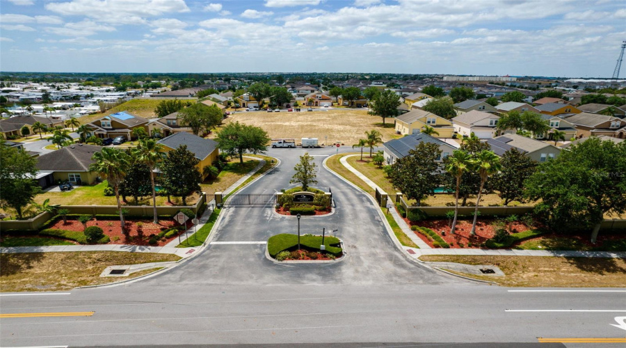 DAVENPORT, Florida 33837, 5 Bedrooms Bedrooms, ,3 BathroomsBathrooms,Residential,For Sale,CADIZ,0,MFRO6305652