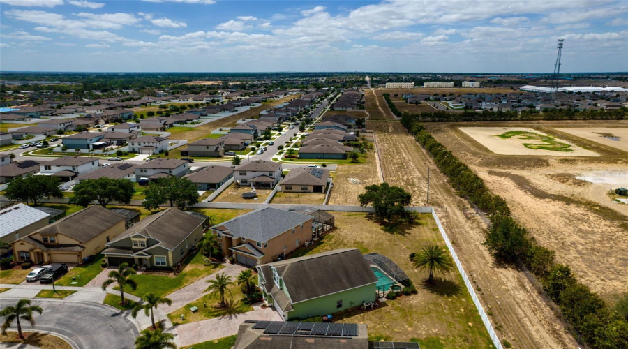 DAVENPORT, Florida 33837, 5 Bedrooms Bedrooms, ,3 BathroomsBathrooms,Residential,For Sale,CADIZ,0,MFRO6305652