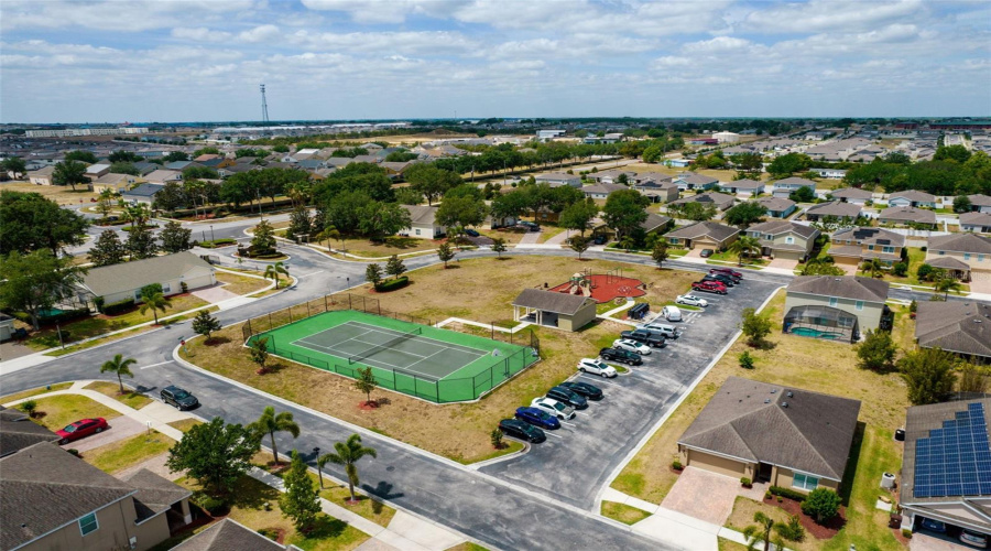 DAVENPORT, Florida 33837, 5 Bedrooms Bedrooms, ,3 BathroomsBathrooms,Residential,For Sale,CADIZ,0,MFRO6305652