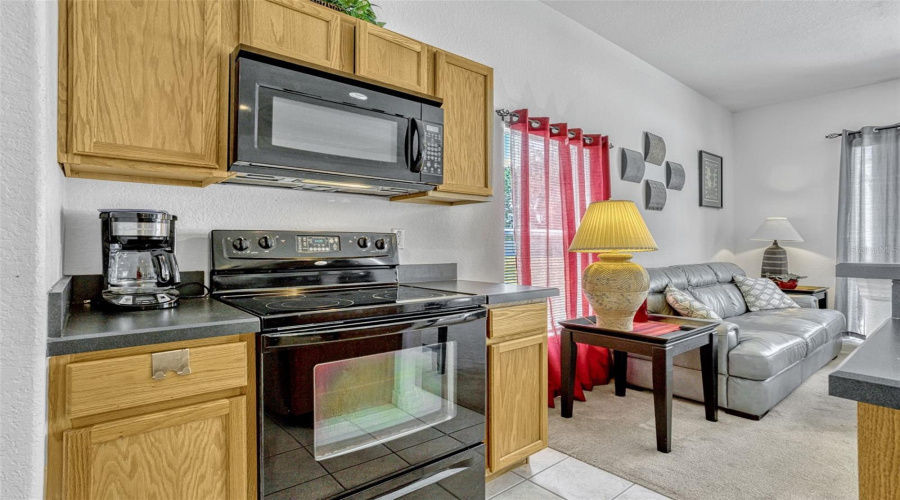 DAVENPORT, Florida 33837, 5 Bedrooms Bedrooms, ,3 BathroomsBathrooms,Residential,For Sale,CADIZ,0,MFRO6305652