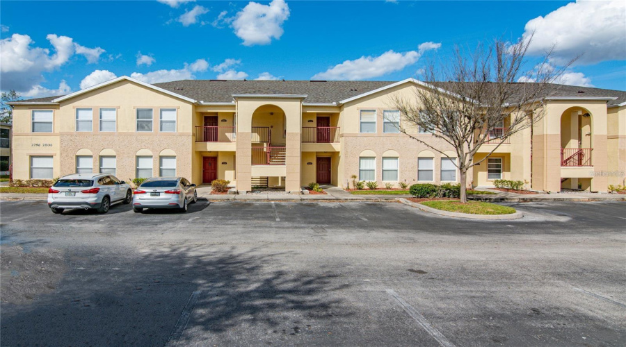 KISSIMMEE, Florida 34746, 3 Bedrooms Bedrooms, ,2 BathroomsBathrooms,Residential,For Sale,CLUB CORTILE,MFRS5127115