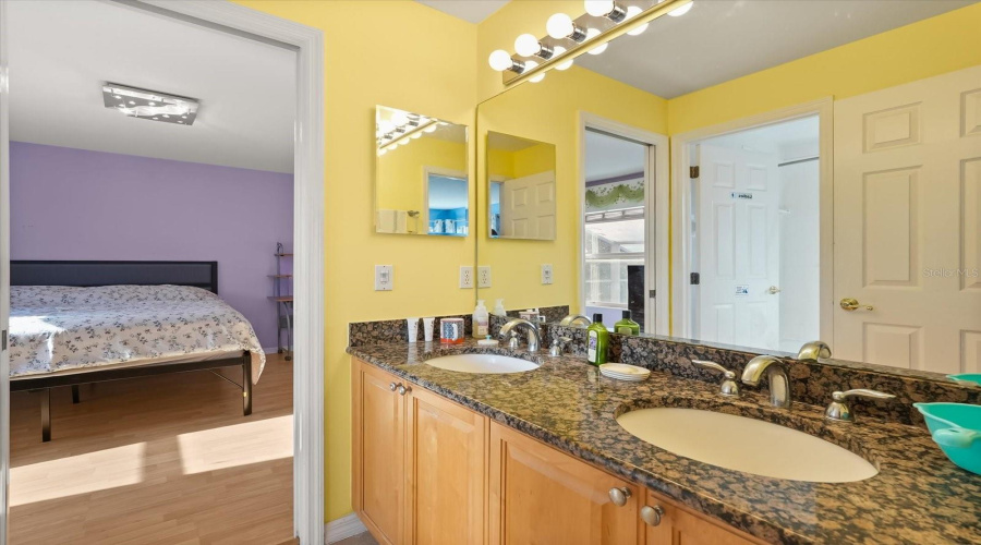 Orlando, Florida 32836, 5 Bedrooms Bedrooms, ,5 Bathroomsbathrooms,Residential,For Sale,Phillips Grove,Mfro6310085