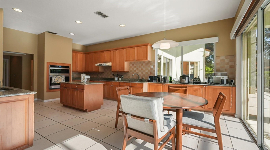 Orlando, Florida 32836, 5 Bedrooms Bedrooms, ,5 Bathroomsbathrooms,Residential,For Sale,Phillips Grove,Mfro6310085