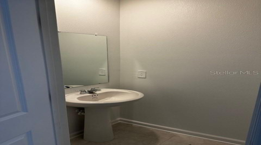 DAVENPORT, Florida 33837, 4 Bedrooms Bedrooms, ,2 BathroomsBathrooms,Residential,For Sale,WATERFALL,0,MFRS5127208