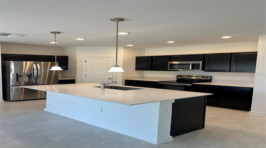 DAVENPORT, Florida 33837, 4 Bedrooms Bedrooms, ,2 BathroomsBathrooms,Residential,For Sale,WATERFALL,0,MFRS5127208