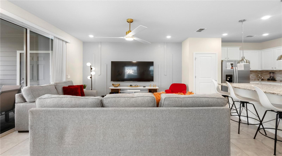 DAVENPORT, Florida 33897, 5 Bedrooms Bedrooms, ,4 BathroomsBathrooms,Residential,For Sale,LANA,0,MFRO6310511