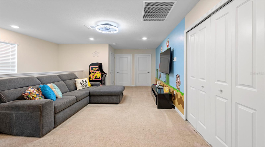 DAVENPORT, Florida 33897, 5 Bedrooms Bedrooms, ,4 BathroomsBathrooms,Residential,For Sale,LANA,0,MFRO6310511