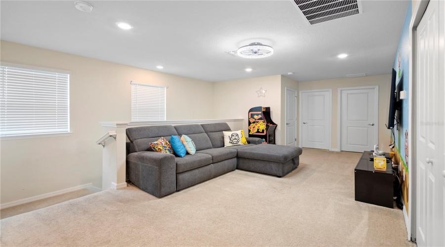 DAVENPORT, Florida 33897, 5 Bedrooms Bedrooms, ,4 BathroomsBathrooms,Residential,For Sale,LANA,0,MFRO6310511