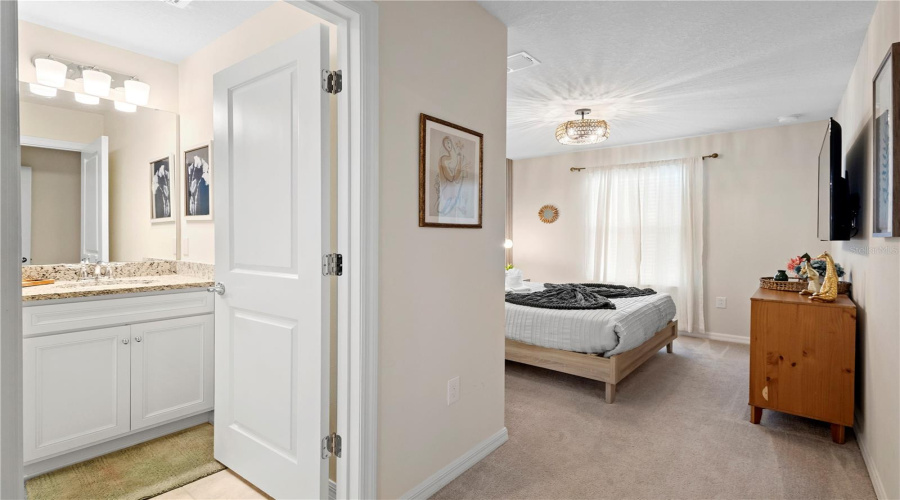 DAVENPORT, Florida 33897, 5 Bedrooms Bedrooms, ,4 BathroomsBathrooms,Residential,For Sale,LANA,0,MFRO6310511