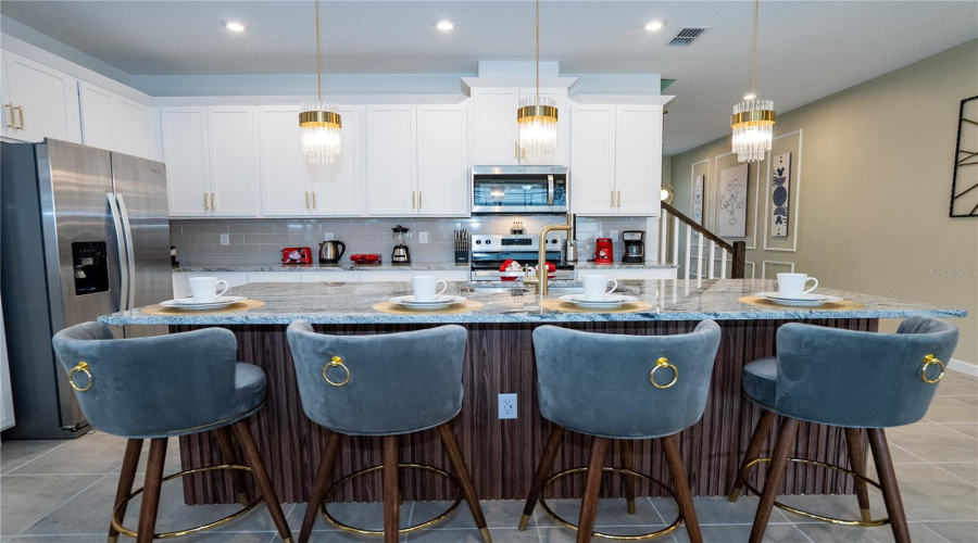 KISSIMMEE, Florida 34747, 5 Bedrooms Bedrooms, ,4 BathroomsBathrooms,Residential,For Sale,DISTANT SUN,0,MFRO6310504