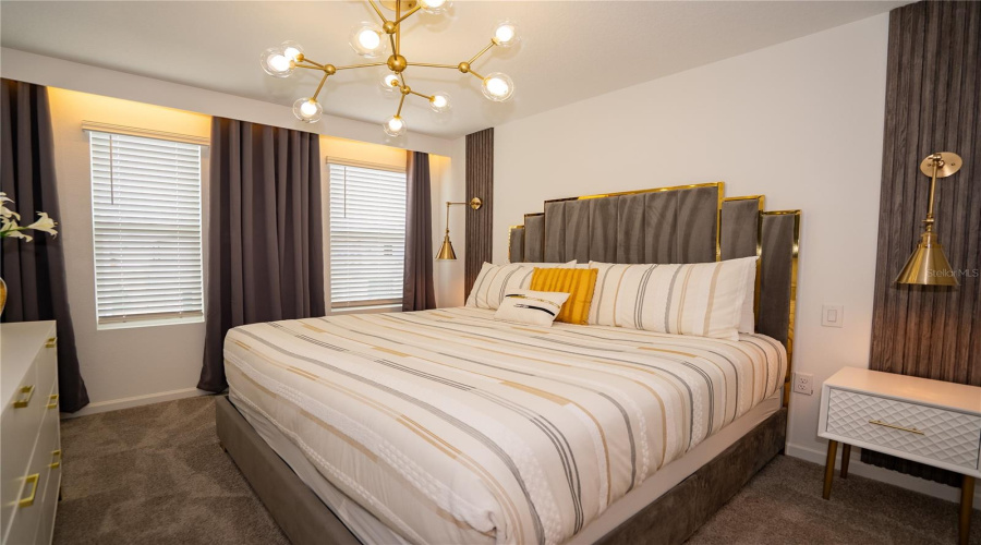 KISSIMMEE, Florida 34747, 5 Bedrooms Bedrooms, ,4 BathroomsBathrooms,Residential,For Sale,DISTANT SUN,0,MFRO6310504