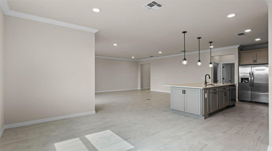 ORLANDO, Florida 32836, 5 Bedrooms Bedrooms, ,3 BathroomsBathrooms,Residential,For Sale,PARK ESTATES,0,MFRO6310446