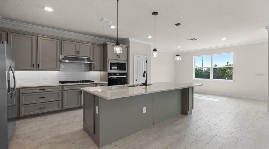 ORLANDO, Florida 32836, 5 Bedrooms Bedrooms, ,3 BathroomsBathrooms,Residential,For Sale,PARK ESTATES,0,MFRO6310446