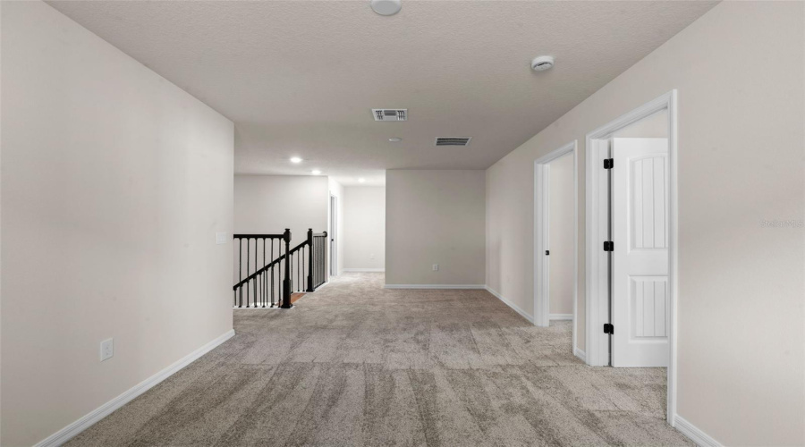 ORLANDO, Florida 32836, 5 Bedrooms Bedrooms, ,3 BathroomsBathrooms,Residential,For Sale,PARK ESTATES,0,MFRO6310446