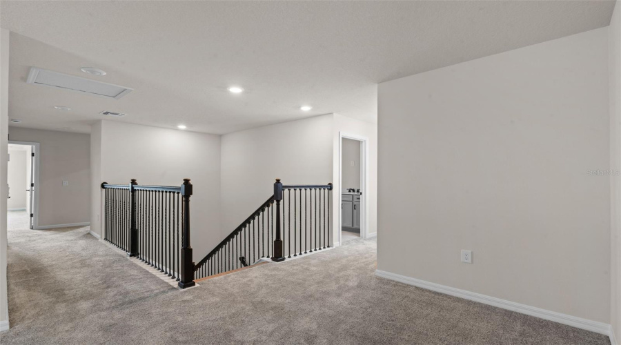 ORLANDO, Florida 32836, 5 Bedrooms Bedrooms, ,3 BathroomsBathrooms,Residential,For Sale,PARK ESTATES,0,MFRO6310446