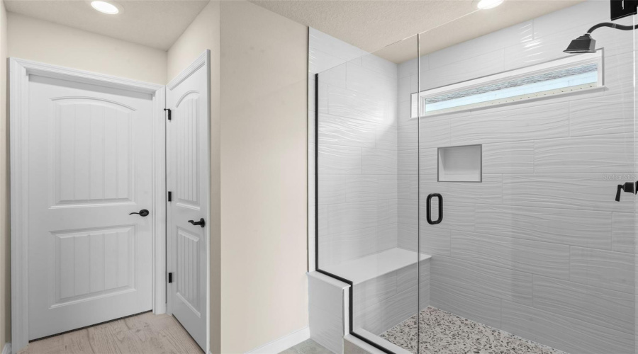 ORLANDO, Florida 32836, 5 Bedrooms Bedrooms, ,3 BathroomsBathrooms,Residential,For Sale,PARK ESTATES,0,MFRO6310446