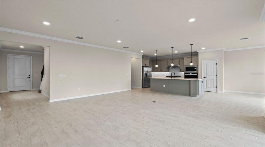 ORLANDO, Florida 32836, 5 Bedrooms Bedrooms, ,3 BathroomsBathrooms,Residential,For Sale,PARK ESTATES,0,MFRO6310446