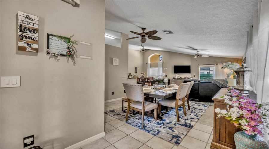 DAVENPORT, Florida 33897, 4 Bedrooms Bedrooms, ,3 BathroomsBathrooms,Residential,For Sale,CORDOVA,0,MFRO6310040