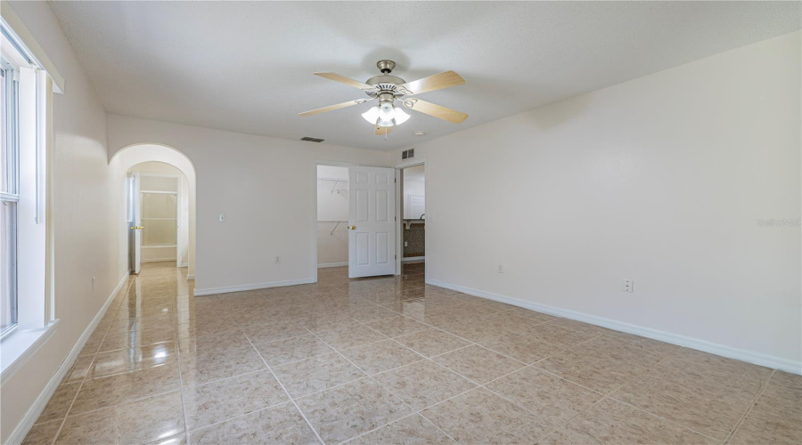 DAVENPORT, Florida 33897, 4 Bedrooms Bedrooms, ,2 BathroomsBathrooms,Residential,For Sale,HIGHWAY 27,0,MFRO6302143