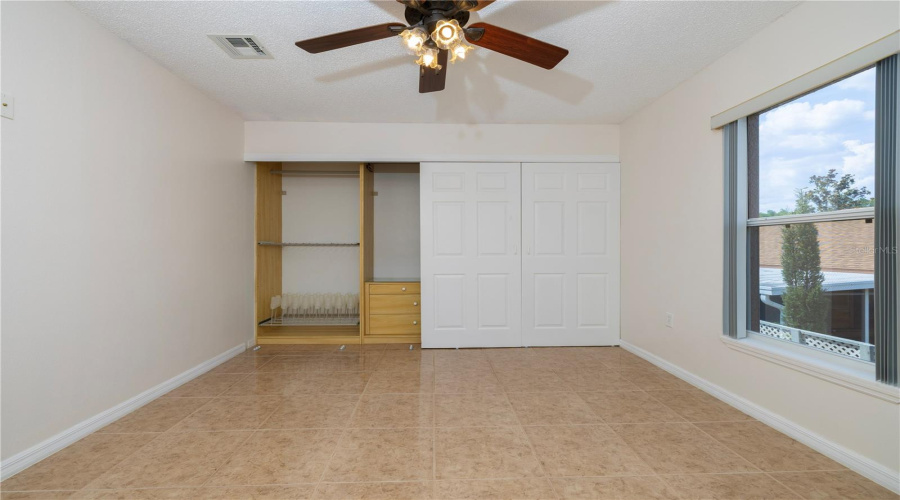 DAVENPORT, Florida 33897, 4 Bedrooms Bedrooms, ,2 BathroomsBathrooms,Residential,For Sale,HIGHWAY 27,0,MFRO6302143