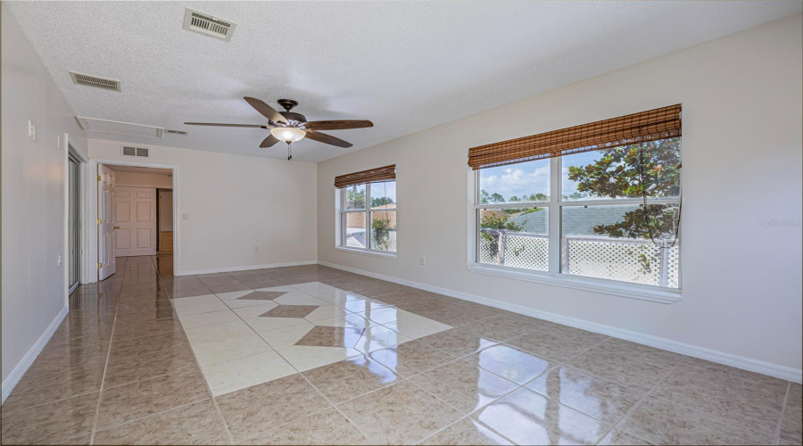 DAVENPORT, Florida 33897, 4 Bedrooms Bedrooms, ,2 BathroomsBathrooms,Residential,For Sale,HIGHWAY 27,0,MFRO6302143
