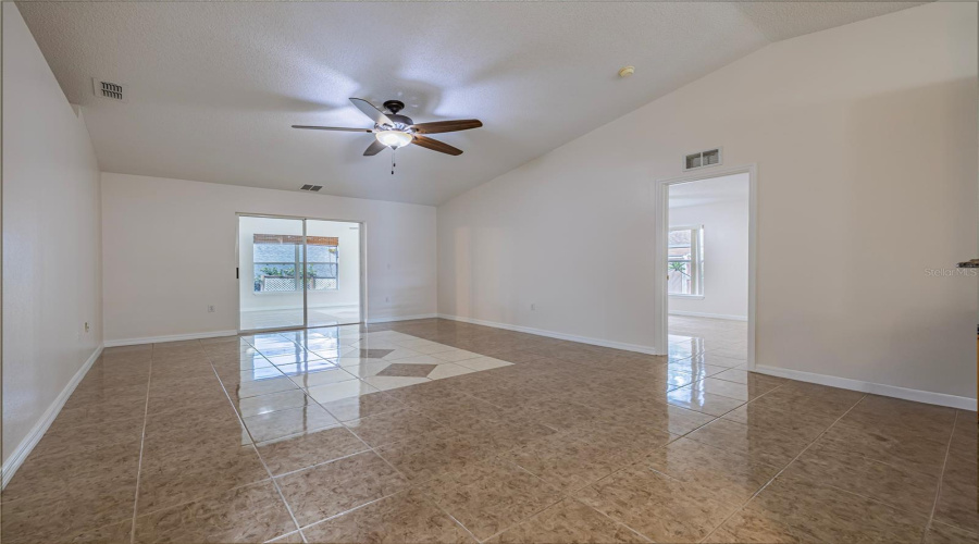 DAVENPORT, Florida 33897, 4 Bedrooms Bedrooms, ,2 BathroomsBathrooms,Residential,For Sale,HIGHWAY 27,0,MFRO6302143