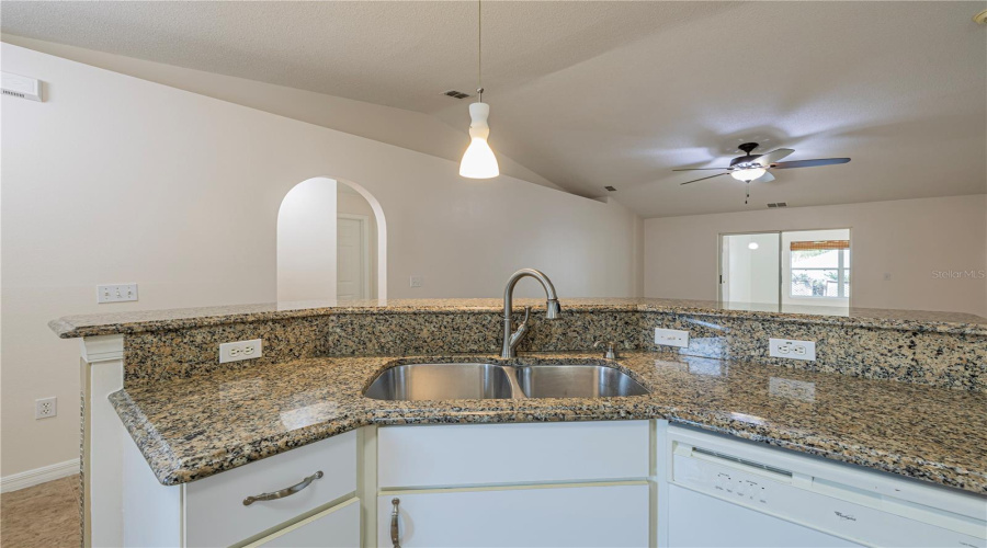 DAVENPORT, Florida 33897, 4 Bedrooms Bedrooms, ,2 BathroomsBathrooms,Residential,For Sale,HIGHWAY 27,0,MFRO6302143