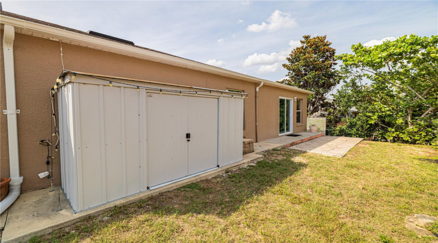 DAVENPORT, Florida 33897, 4 Bedrooms Bedrooms, ,2 BathroomsBathrooms,Residential,For Sale,HIGHWAY 27,0,MFRO6302143