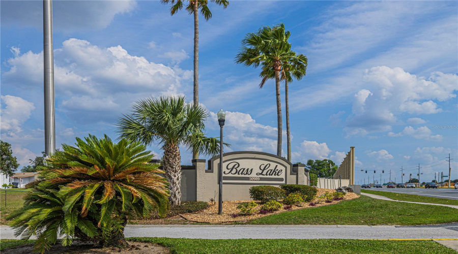 DAVENPORT, Florida 33897, 4 Bedrooms Bedrooms, ,2 BathroomsBathrooms,Residential,For Sale,HIGHWAY 27,0,MFRO6302143