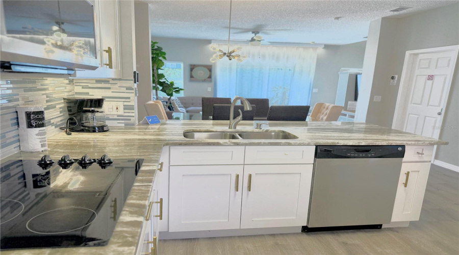 KISSIMMEE, Florida 34746, 3 Bedrooms Bedrooms, ,2 BathroomsBathrooms,Residential,For Sale,PARK TERRACE,0,MFRO6310709