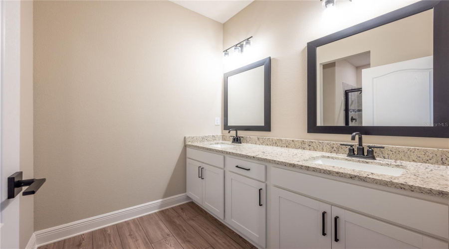 KISSIMMEE, Florida 34747, 3 Bedrooms Bedrooms, ,2 BathroomsBathrooms,Residential,For Sale,SOMERSWORTH,MFRTB8388151
