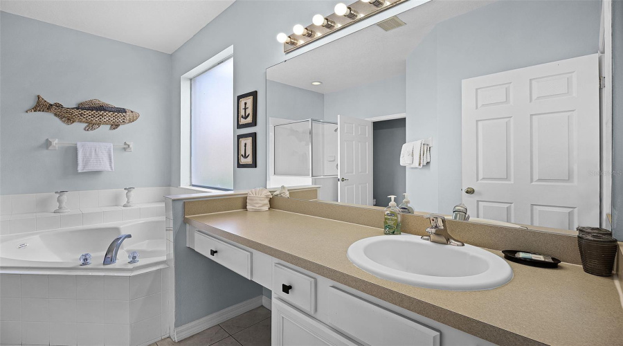 DAVENPORT, Florida 33837, 7 Bedrooms Bedrooms, ,4 BathroomsBathrooms,Residential,For Sale,ROSSO,0,MFRS5127285