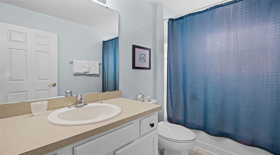 DAVENPORT, Florida 33837, 7 Bedrooms Bedrooms, ,4 BathroomsBathrooms,Residential,For Sale,ROSSO,0,MFRS5127285